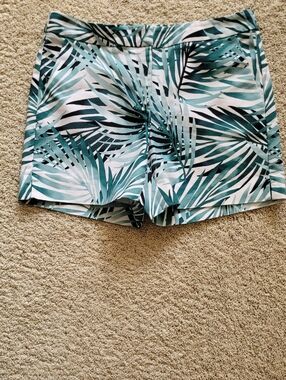 WHBM Tropical Palm Print Shorts in Teal and Black 6 Well Made, Quality